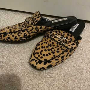 Ladies size 10 slip on loafer casual dress shoes by Steve Madden